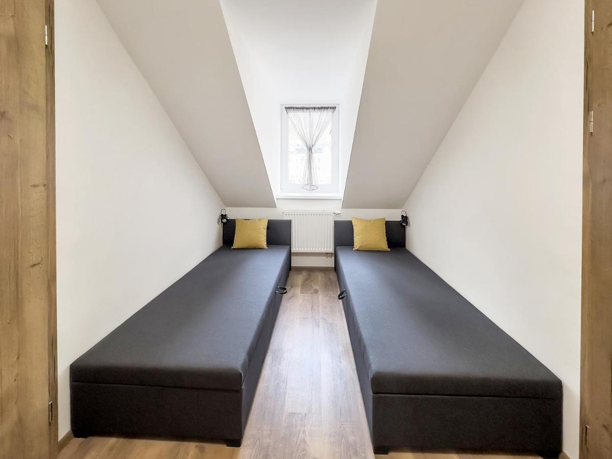 Apartment Katrin 2 カルロヴィ・ヴァリ エクステリア 写真